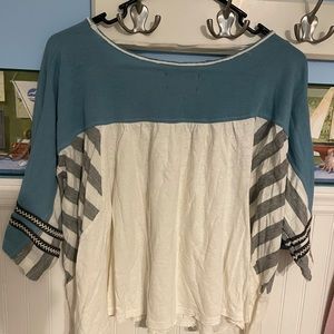 Ladies Medium Boho 1/4 sleeve